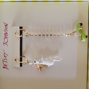 NWT  Betsy Johnson miss matched Easter earrings Bunny rabbit & Scooter